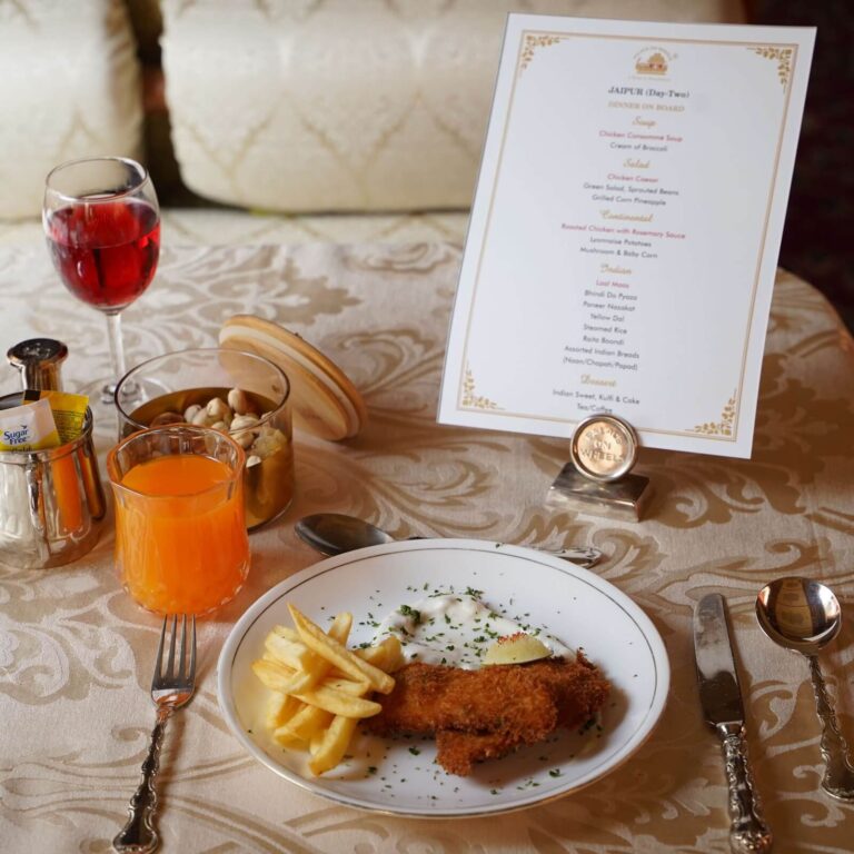 dining-pow