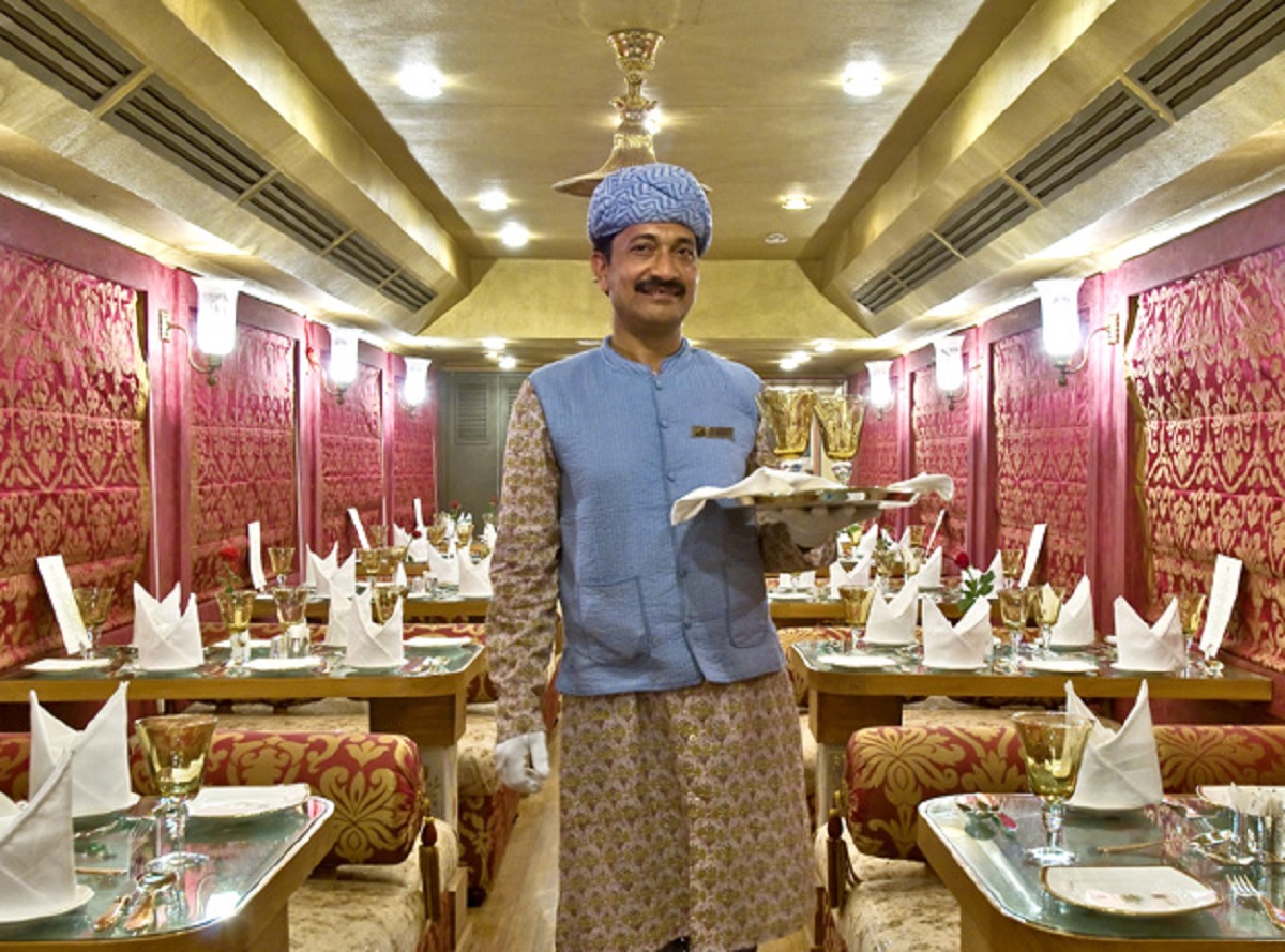 Palace on Wheels: Royal Feasts on the Move