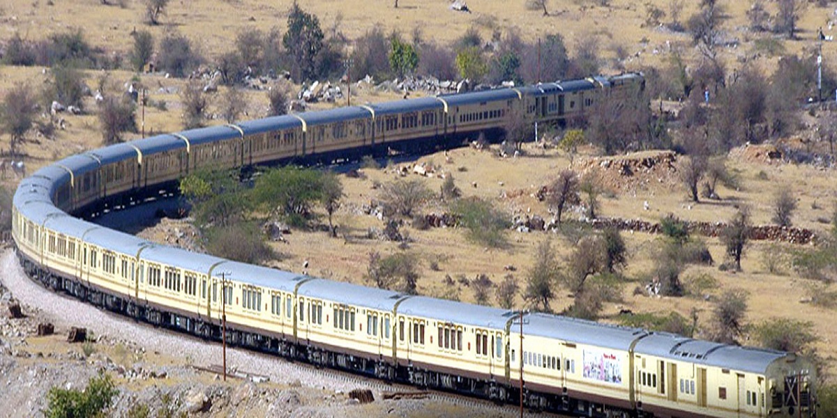 Why Choose the Palace on Wheels